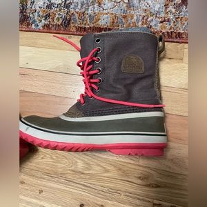 Sorel Women's Premium Waterproof Insulated Lace Canvas Hot Pink Boots